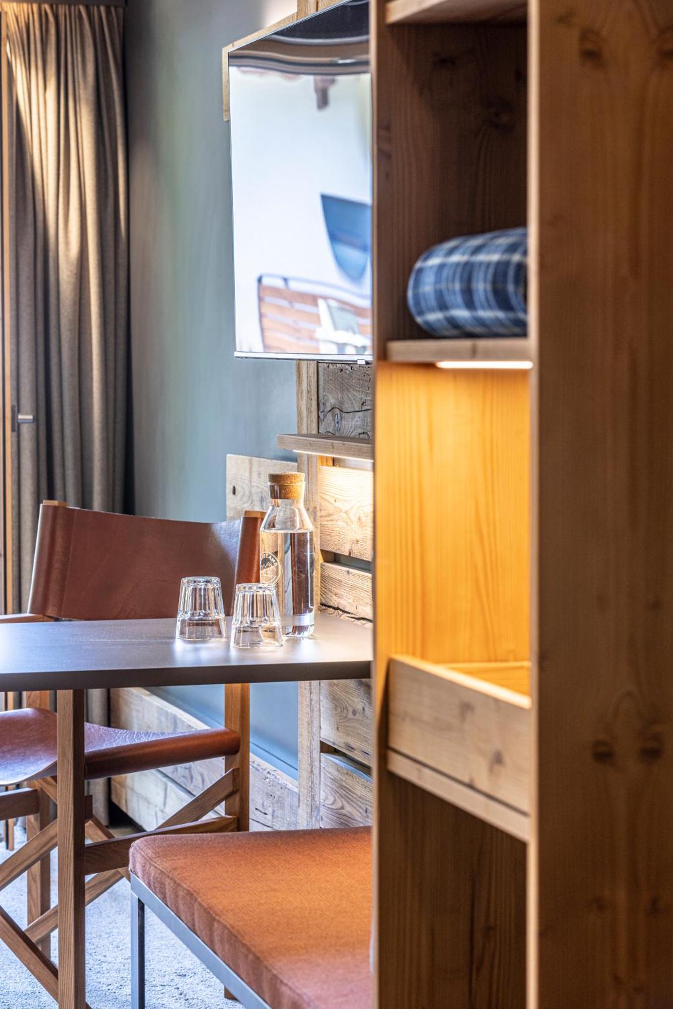 צרמט Basecamp Hotel מראה חיצוני תמונה