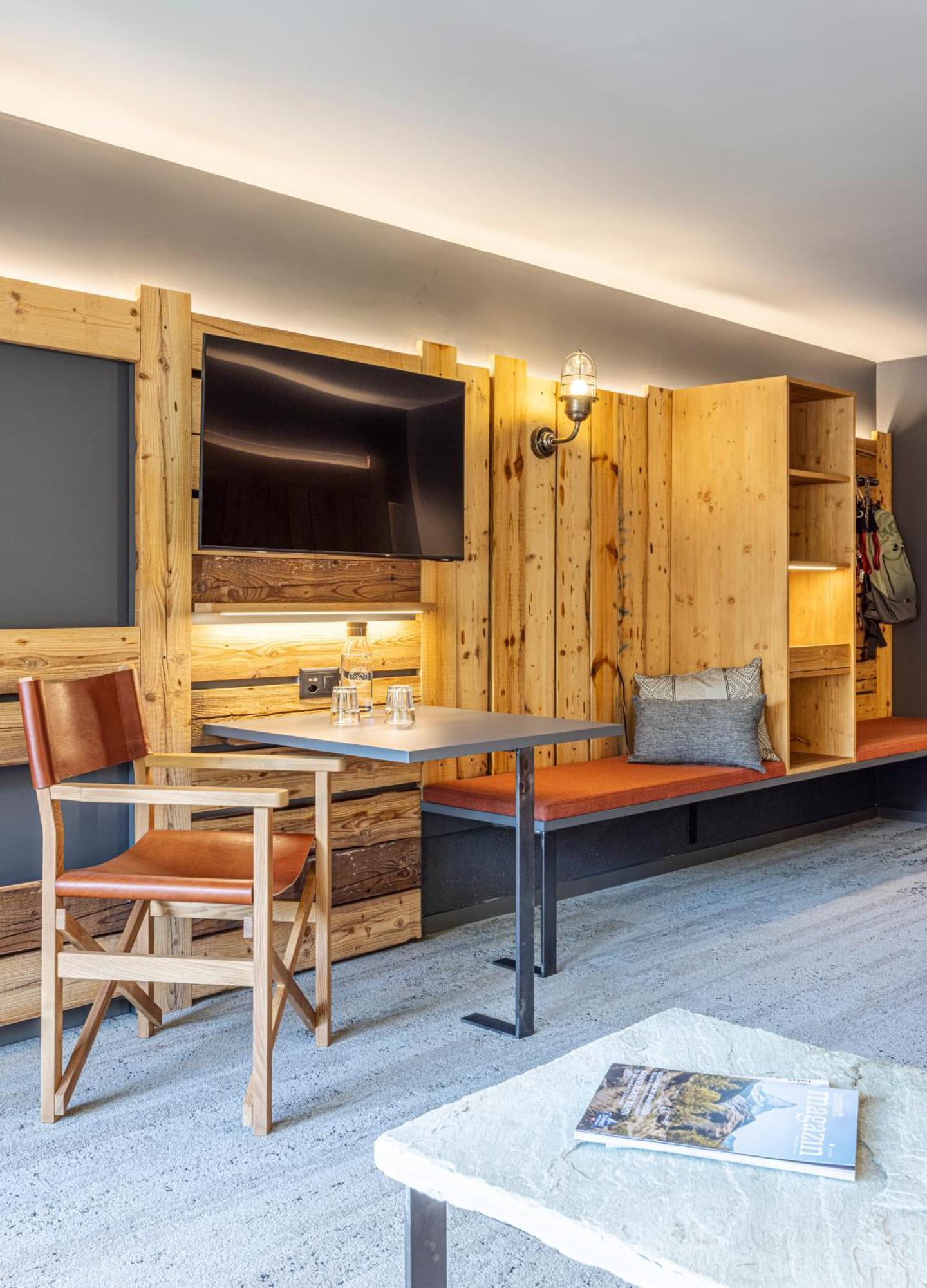 צרמט Basecamp Hotel מראה חיצוני תמונה